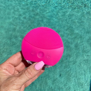 Load image into Gallery viewer, Hello Glow electro sonic skin cleanser
